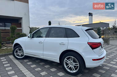 Внедорожник / Кроссовер Audi Q5 2016 в 