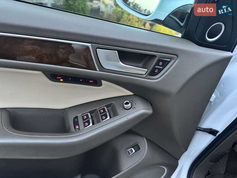 Позашляховик / Кросовер Audi Q5 2016 в Стрию