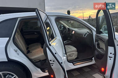 Внедорожник / Кроссовер Audi Q5 2016 в 