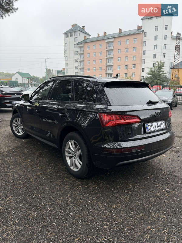 Позашляховик / Кросовер Audi Q5 2019 в Києві