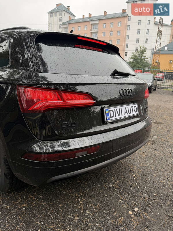 Позашляховик / Кросовер Audi Q5 2019 в Києві
