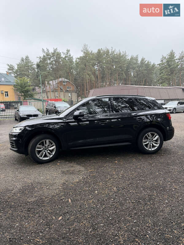 Позашляховик / Кросовер Audi Q5 2019 в Києві