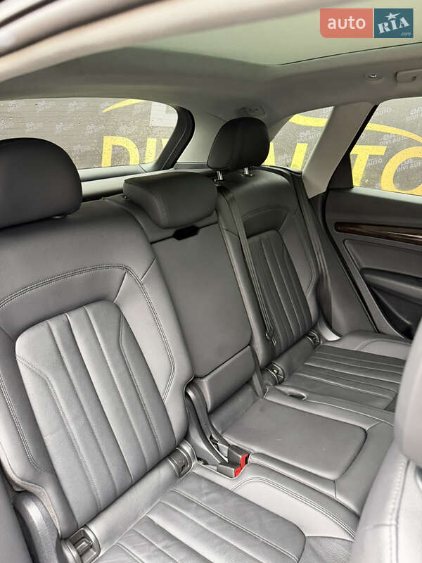 Позашляховик / Кросовер Audi Q5 2019 в Києві