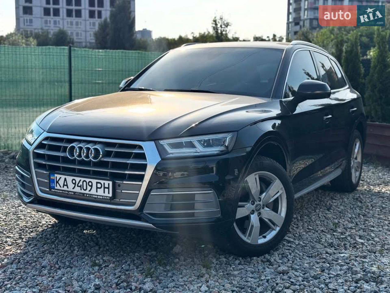 До вашої уваги в наявності маємо автомобіль
Audi Q5 2,0 турбо бензин, повний привід. Автомобіль охайний технічно справний,має дуже доглянутий вигляд, авто було з США з маленькими пошкодженнями проходила ТО та заміну мастила в коробці, авто не має зауважень!
Звертайтеся відповімо вам на всі питання!
Авто готове для огляду! До зустрічі.
