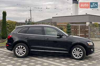 Позашляховик / Кросовер Audi Q5 2016 в 