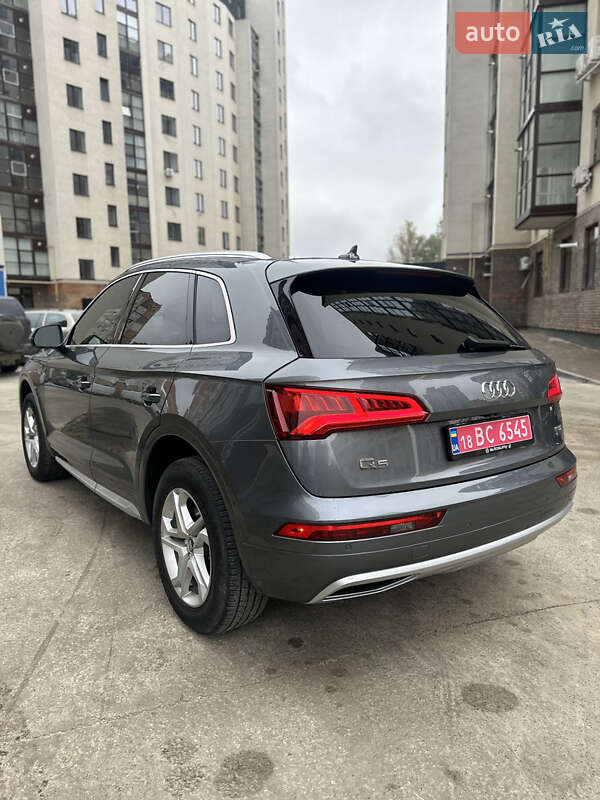 Позашляховик / Кросовер Audi Q5 2017 в Сумах фото 5 Позашляховик / Кросовер Audi Q5 2017 в Сумах