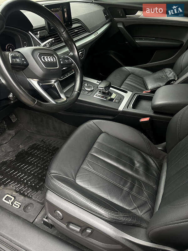 Позашляховик / Кросовер Audi Q5 2017 в Сумах фото 8 Позашляховик / Кросовер Audi Q5 2017 в Сумах