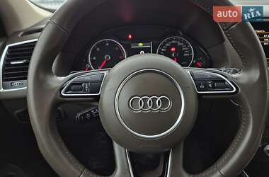 Позашляховик / Кросовер Audi Q5 2015 в 