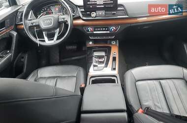 Внедорожник / Кроссовер Audi Q5 2020 в 