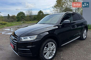 Внедорожник / Кроссовер Audi Q5 2020 в 