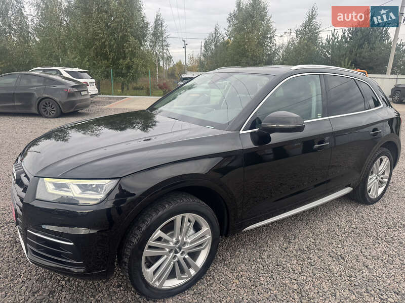 Внедорожник / Кроссовер Audi Q5 2018 в Луцке