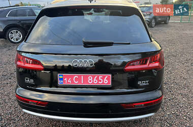 Внедорожник / Кроссовер Audi Q5 2018 в 