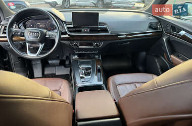 Внедорожник / Кроссовер Audi Q5 2018 в 