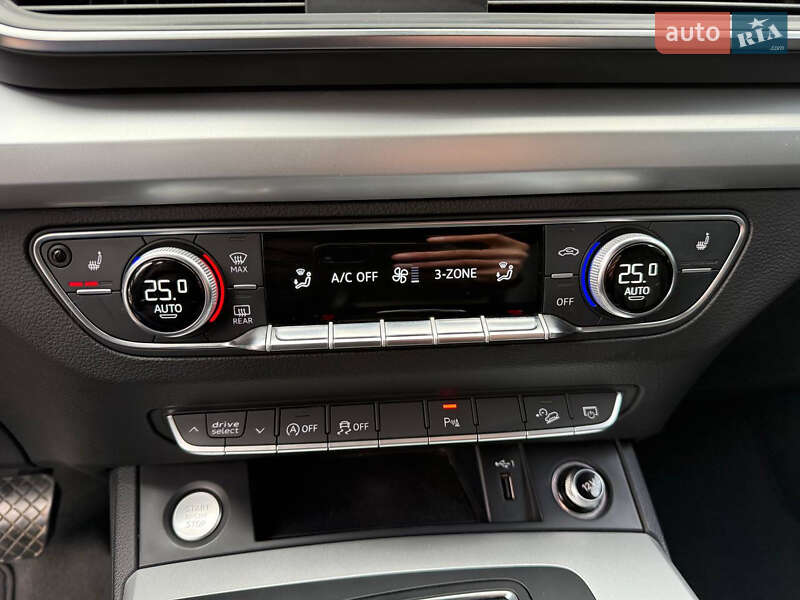 Внедорожник / Кроссовер Audi Q5 2018 в Коломые
