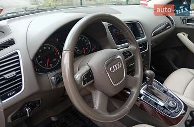 Внедорожник / Кроссовер Audi Q5 2012 в 
