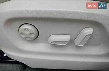 Внедорожник / Кроссовер Audi Q5 2012 в 