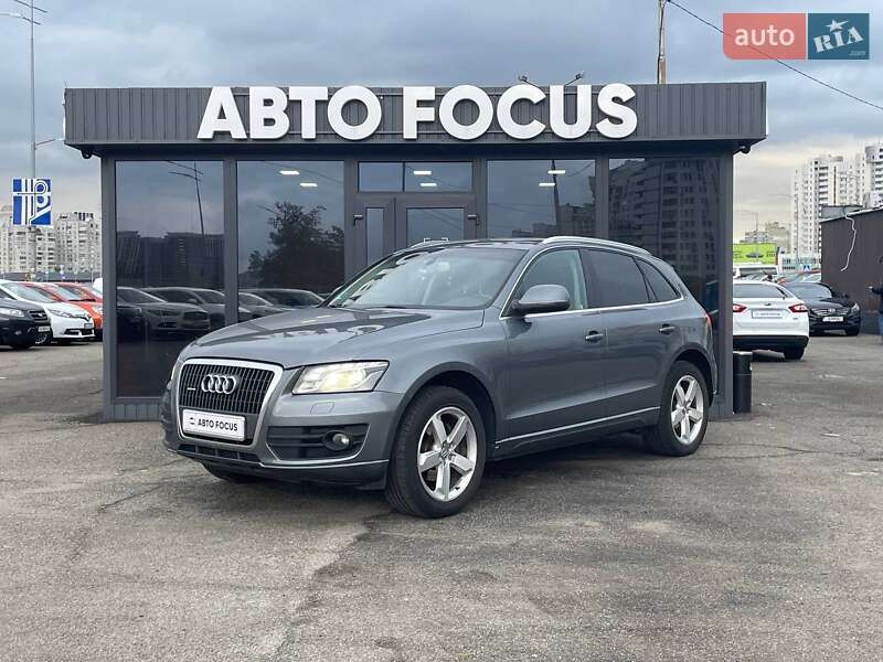 Внедорожник / Кроссовер Audi Q5 2011 в Киеве