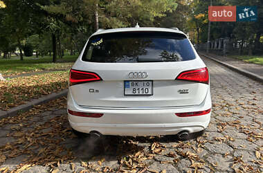 Внедорожник / Кроссовер Audi Q5 2015 в 