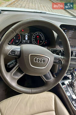 Внедорожник / Кроссовер Audi Q5 2015 в 
