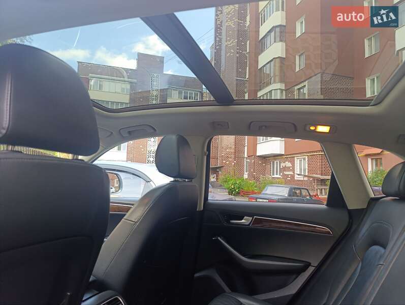 Позашляховик / Кросовер Audi Q5 2010 в Тернополі