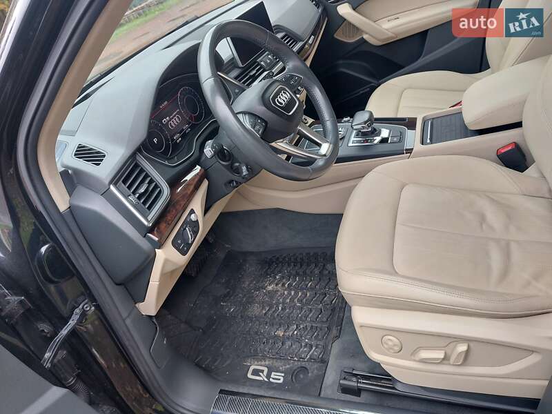 Внедорожник / Кроссовер Audi Q5 2019 в Дрогобыче