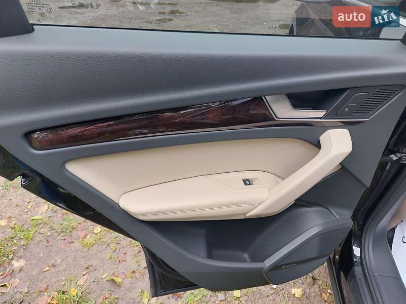 Внедорожник / Кроссовер Audi Q5 2019 в Дрогобыче