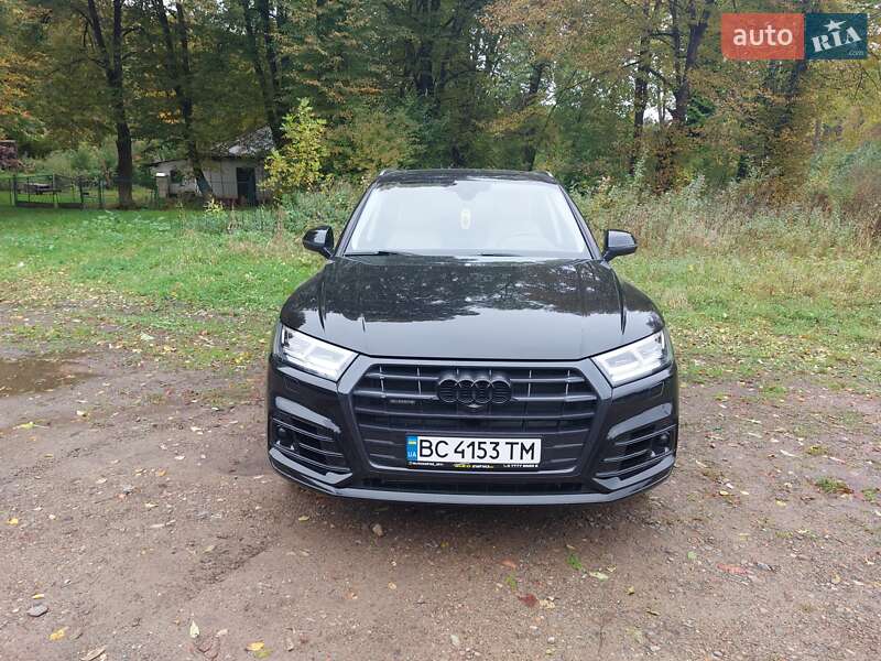 Внедорожник / Кроссовер Audi Q5 2019 в Дрогобыче