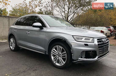 Внедорожник / Кроссовер Audi Q5 2018 в 