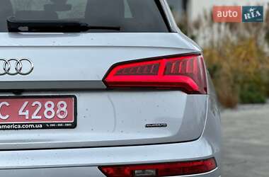 Внедорожник / Кроссовер Audi Q5 2019 в 