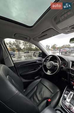 Внедорожник / Кроссовер Audi Q5 2012 в 