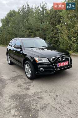 Внедорожник / Кроссовер Audi Q5 2015 в 