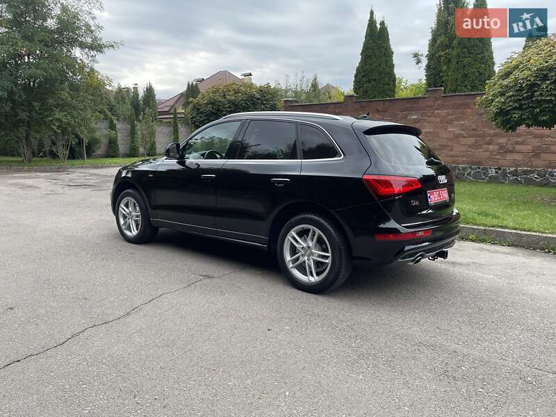 Внедорожник / Кроссовер Audi Q5 2015 в Ровно