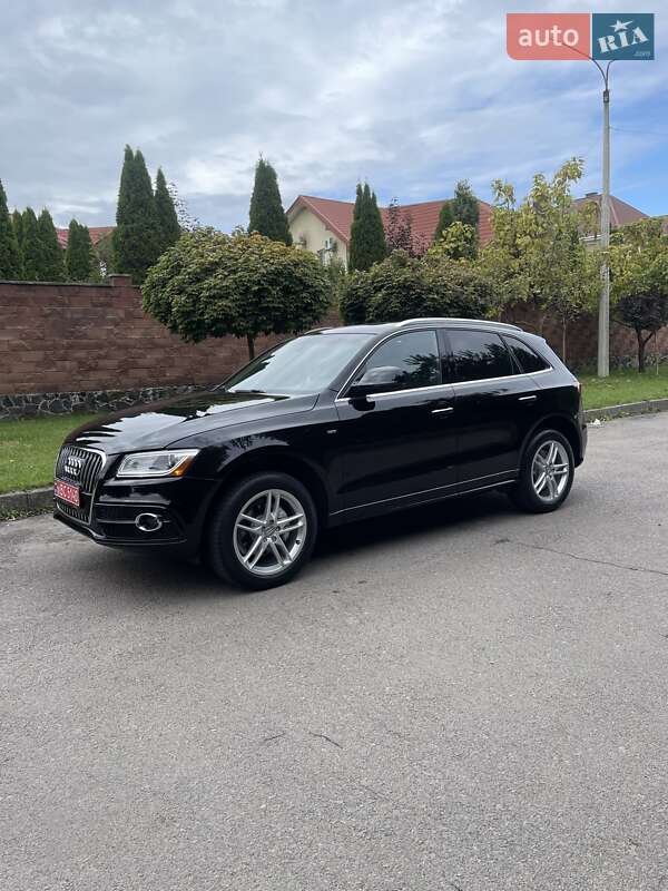 Внедорожник / Кроссовер Audi Q5 2015 в Ровно