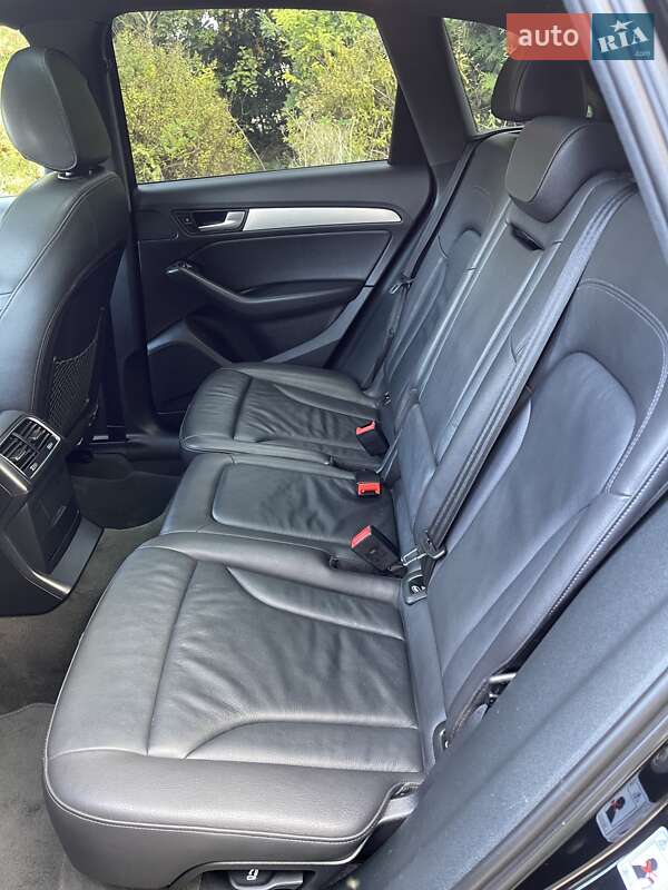 Внедорожник / Кроссовер Audi Q5 2015 в Ровно