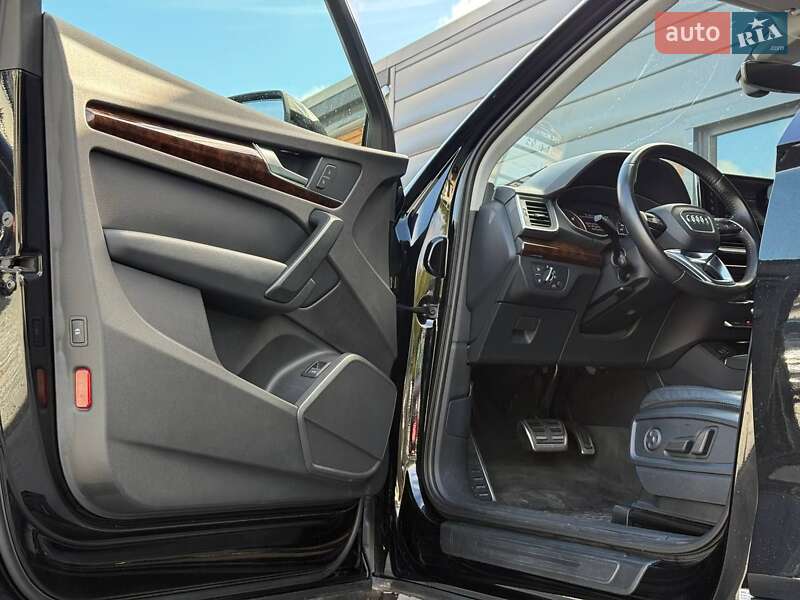 Позашляховик / Кросовер Audi Q5 2017 в Рівному фото 6 Позашляховик / Кросовер Audi Q5 2017 в Рівному