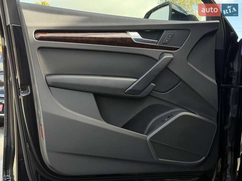 Позашляховик / Кросовер Audi Q5 2017 в Рівному фото 14 Позашляховик / Кросовер Audi Q5 2017 в Рівному