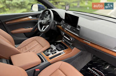 Позашляховик / Кросовер Audi Q5 2022 в 