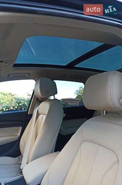 Позашляховик / Кросовер Audi Q5 2021 в 