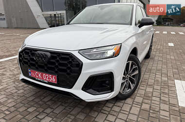 Позашляховик / Кросовер Audi Q5 2023 в 