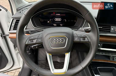 Позашляховик / Кросовер Audi Q5 2023 в 