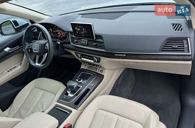 Внедорожник / Кроссовер Audi Q5 2019 в 
