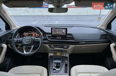 Внедорожник / Кроссовер Audi Q5 2019 в 