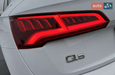Внедорожник / Кроссовер Audi Q5 2019 в 