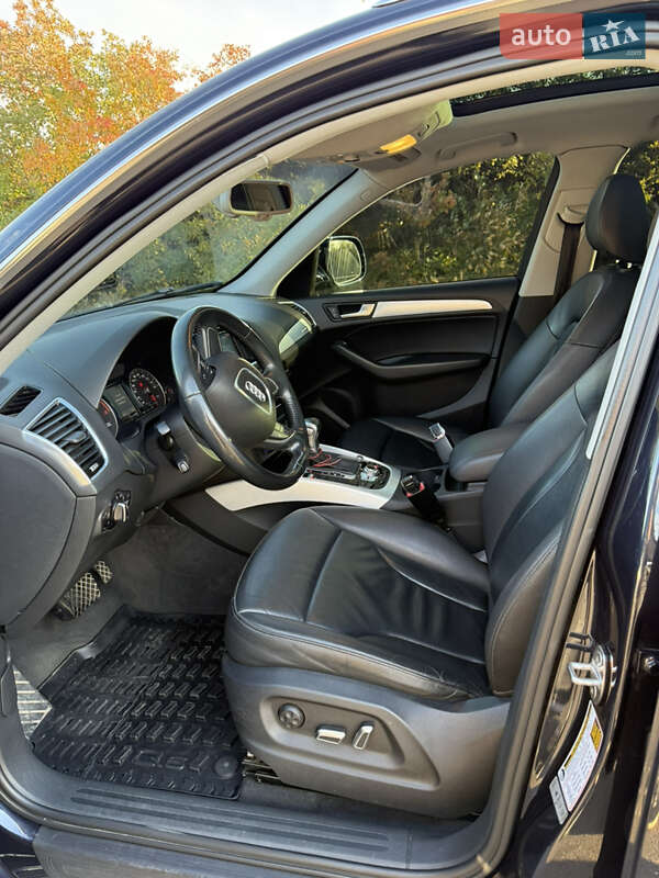 Позашляховик / Кросовер Audi Q5 2015 в Томаківці