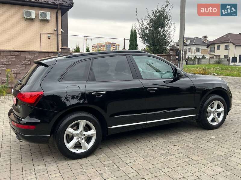 Позашляховик / Кросовер Audi Q5 2015 в Рівному