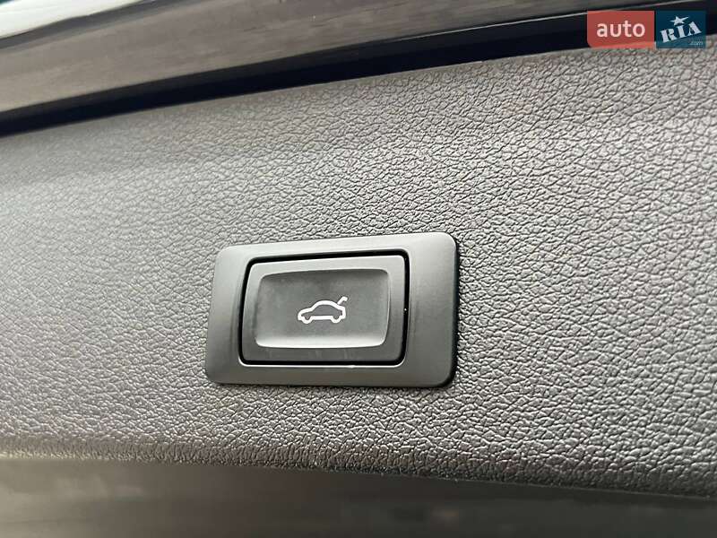 Позашляховик / Кросовер Audi Q5 2015 в Рівному
