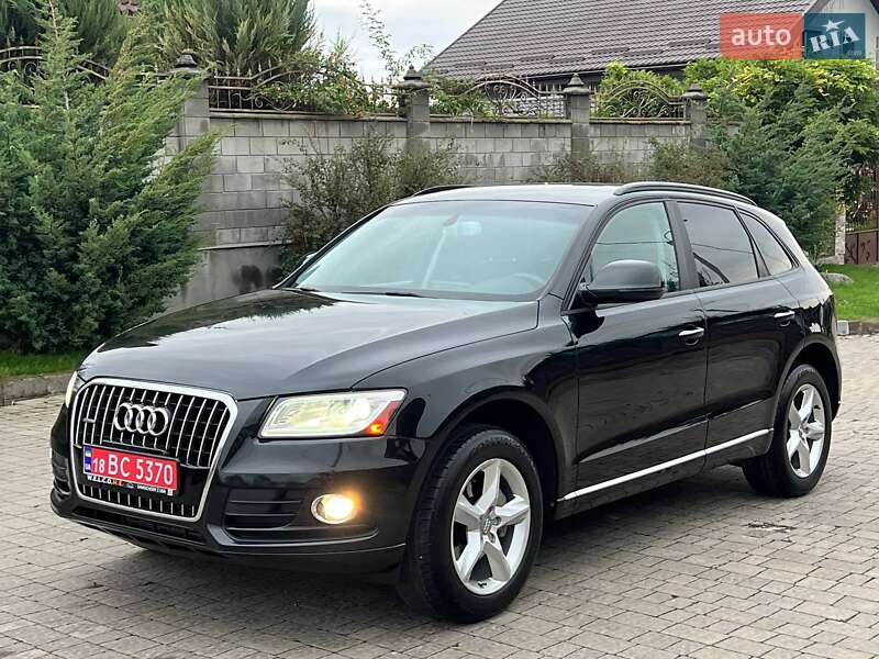 Позашляховик / Кросовер Audi Q5 2015 в Рівному