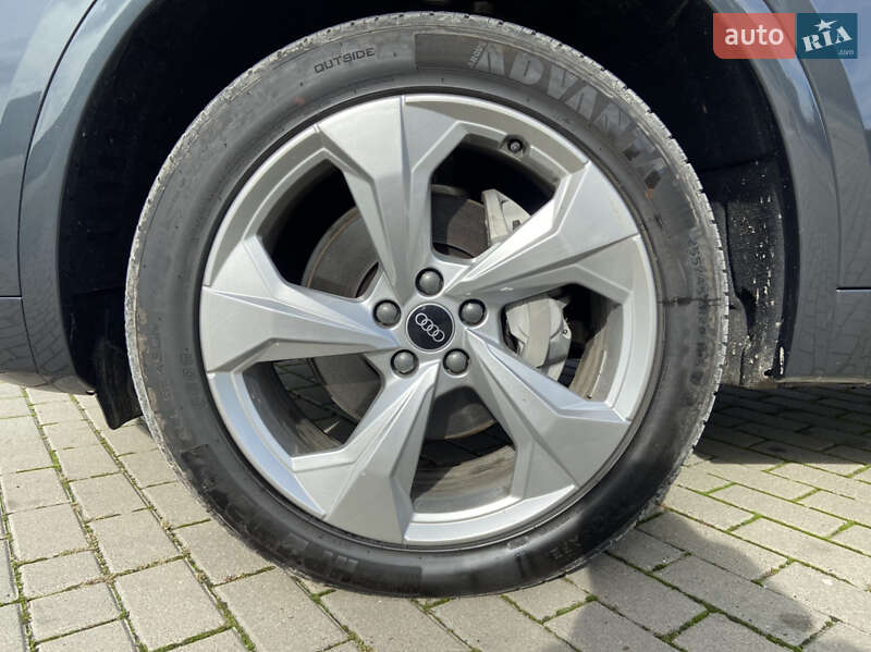 Позашляховик / Кросовер Audi Q5 2021 в Тернополі фото 18 Позашляховик / Кросовер Audi Q5 2021 в Тернополі