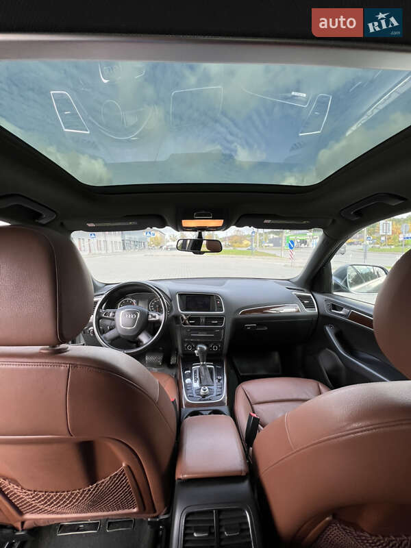 Внедорожник / Кроссовер Audi Q5 2012 в 