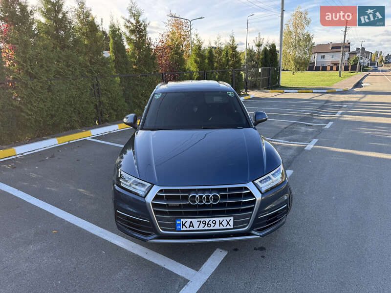 Внедорожник / Кроссовер Audi Q5 2017 в Киеве